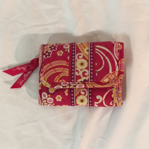Vera Bradley Handbags - Vera Bradley Velcro wallet